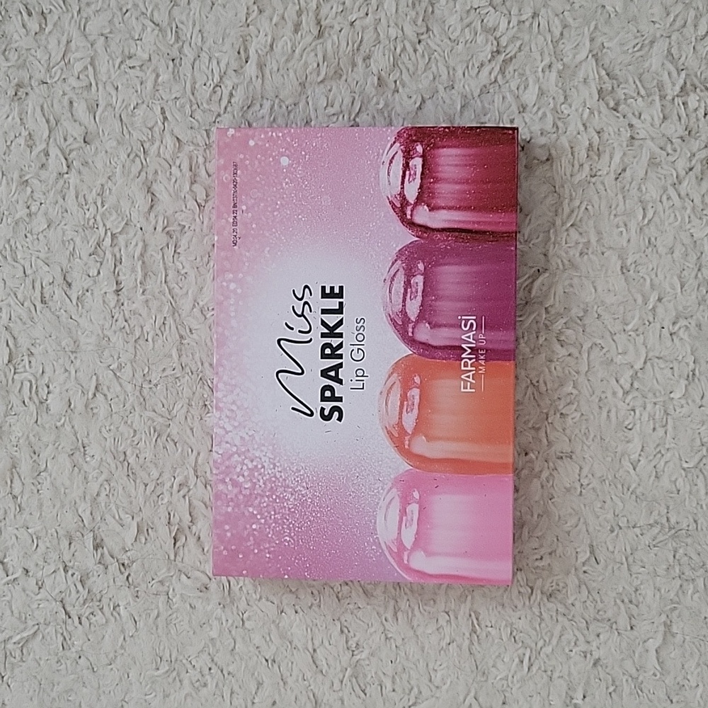 !NWOT Miss Sparkle lip gloss - Farmasi
